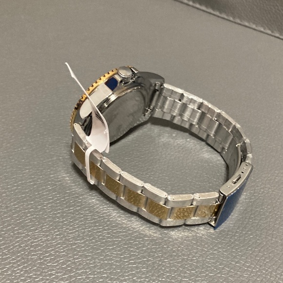 Montres Prestige X Invicta Men's Watch - 43mm, Gold, Steel (MPW-0264) - Picture 3 of 8